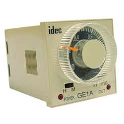 IDEC GE1A-C10HA110 ON Delay Timer Delayed DPDT 110-120VAC Pin Terminal