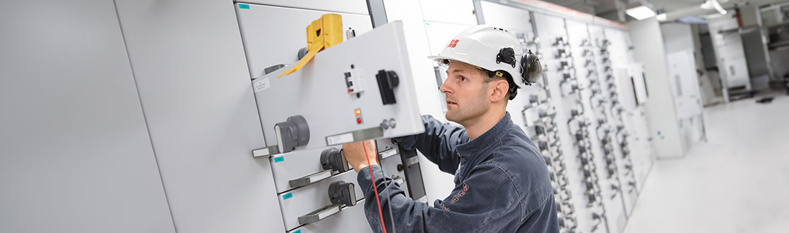 Embedding microgrid protection in a single device with ABB’s Emax 2 and Tmax XT