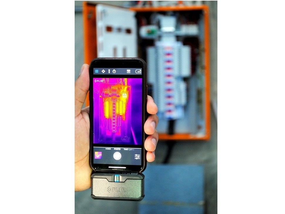 FLIR ONE Pro: a smart thermal sensor solution
